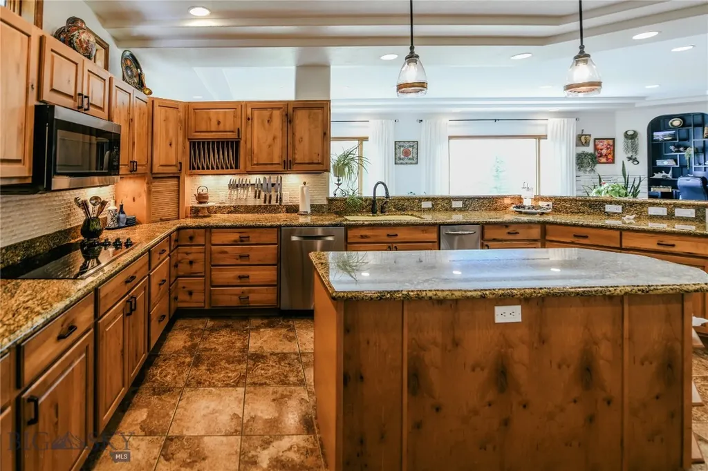 122 Ranch Drive Dillon MT 59725