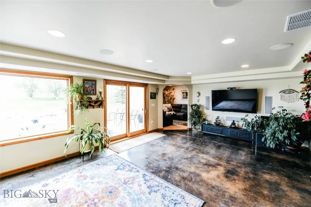 122 Ranch Drive Dillon MT 59725