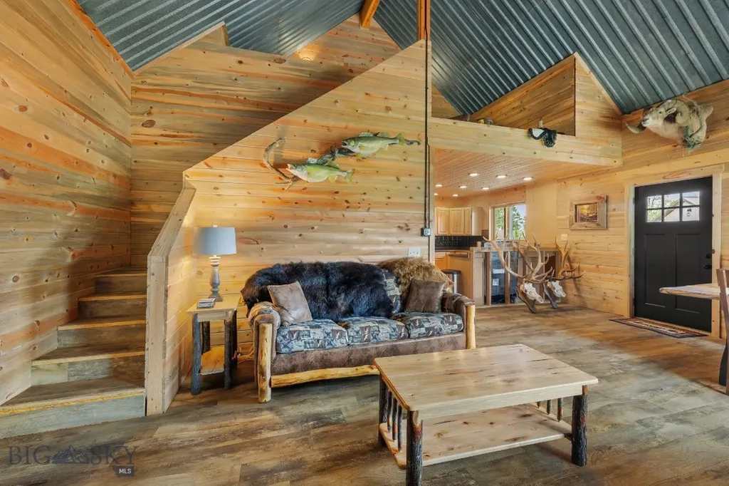 2920 79 Trail Roy MT 59471