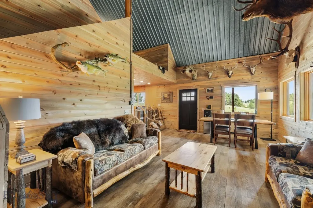 2920 79 Trail Roy MT 59471