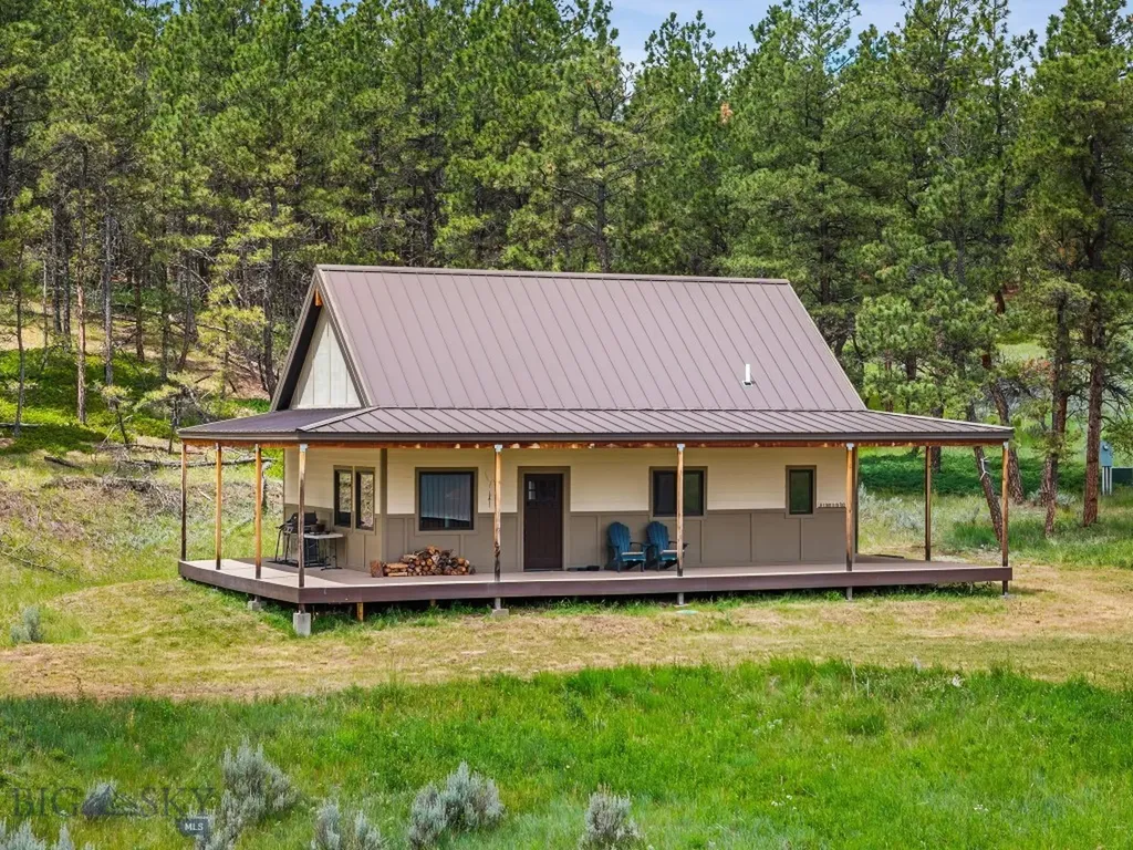 2920 79 Trail Roy MT 59471