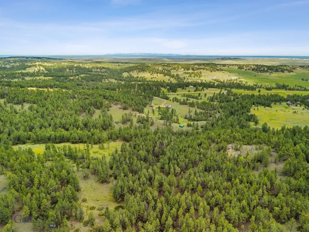 2920 79 Trail Roy MT 59471