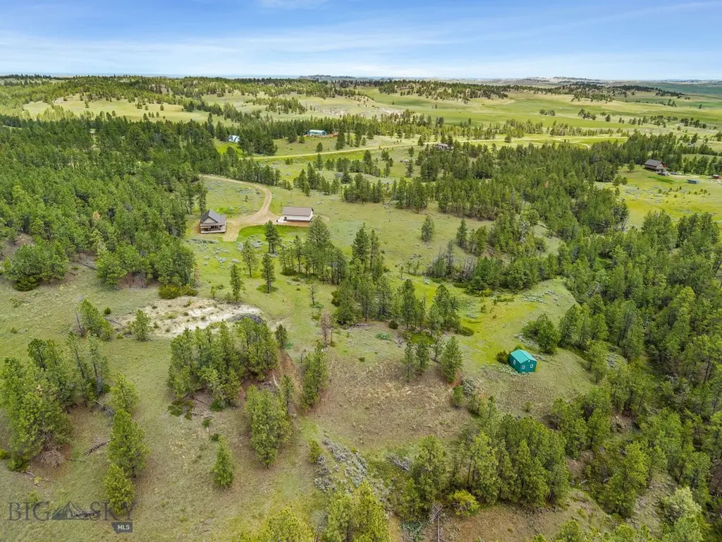 2920 79 Trail Roy MT 59471