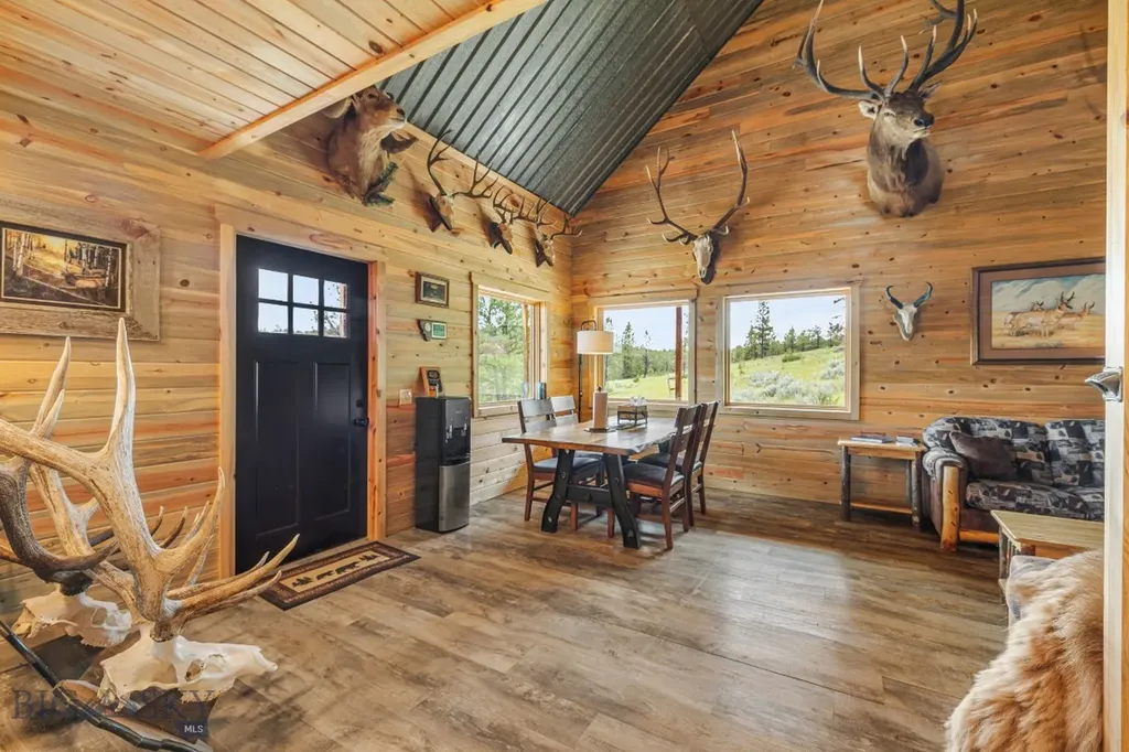 2920 79 Trail Roy MT 59471