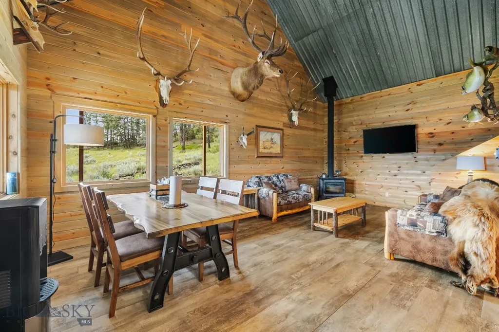 2920 79 Trail Roy MT 59471