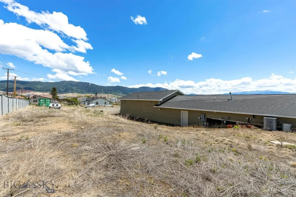 24 S Ohio Butte MT 59701