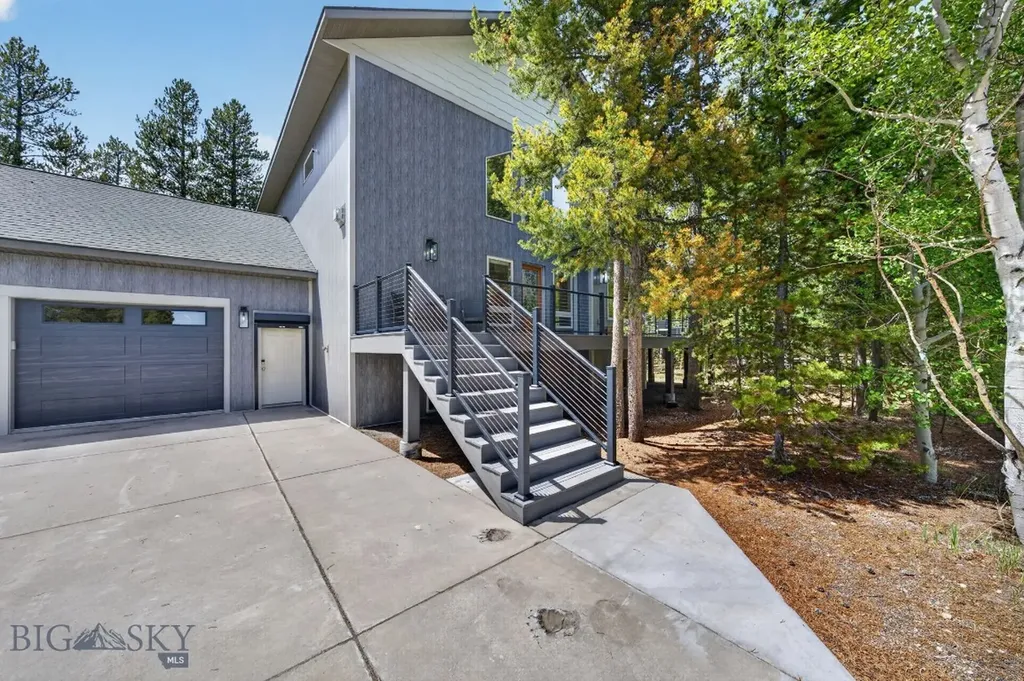 601 N Hayden Street N West Yellowstone MT 59758