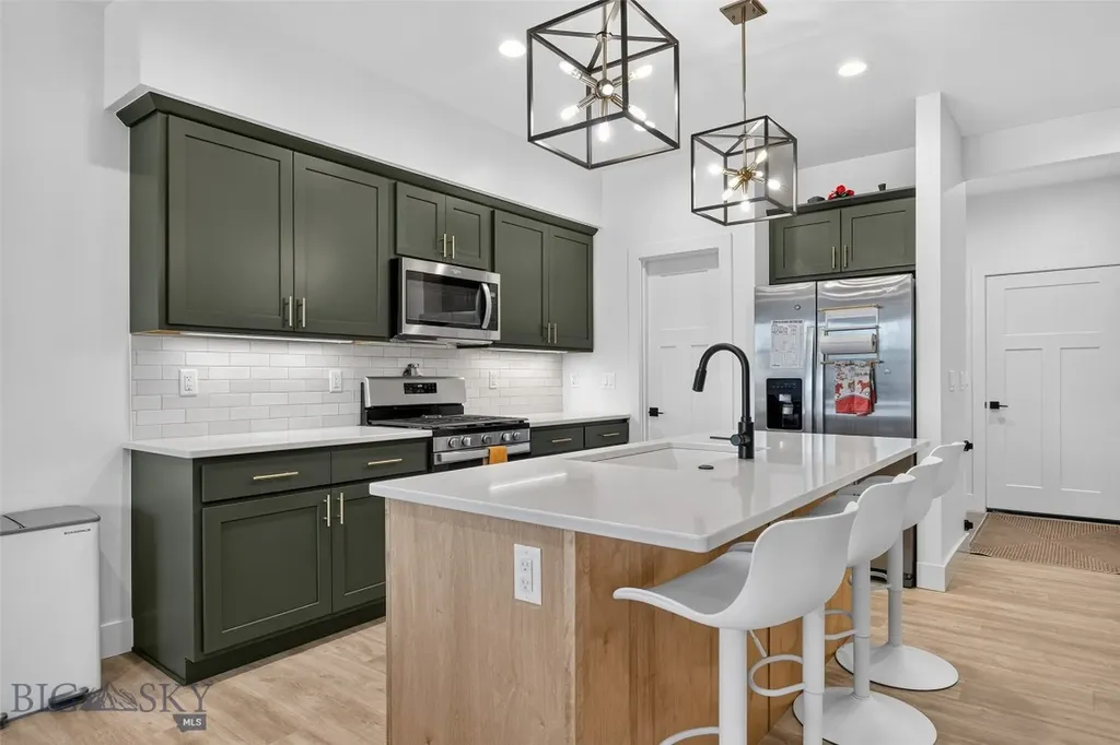 3623 Laduke Bozeman MT 59718