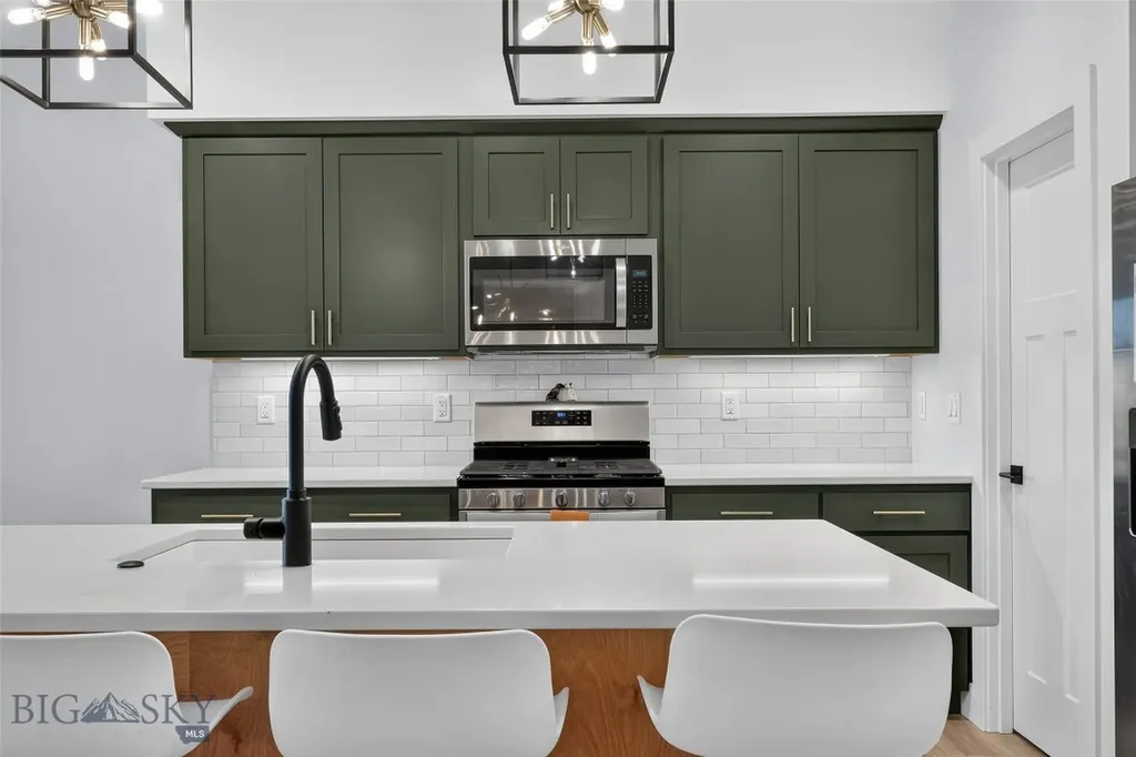 3623 Laduke Bozeman MT 59718