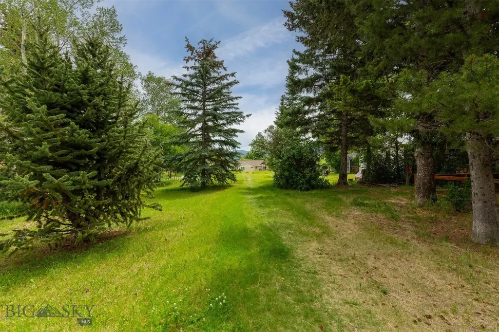 1206 S Pinecrest Drive Bozeman MT 59715