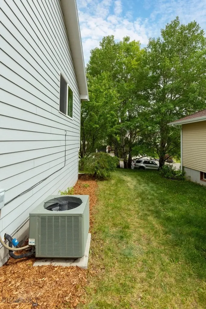 1206 S Pinecrest Drive Bozeman MT 59715
