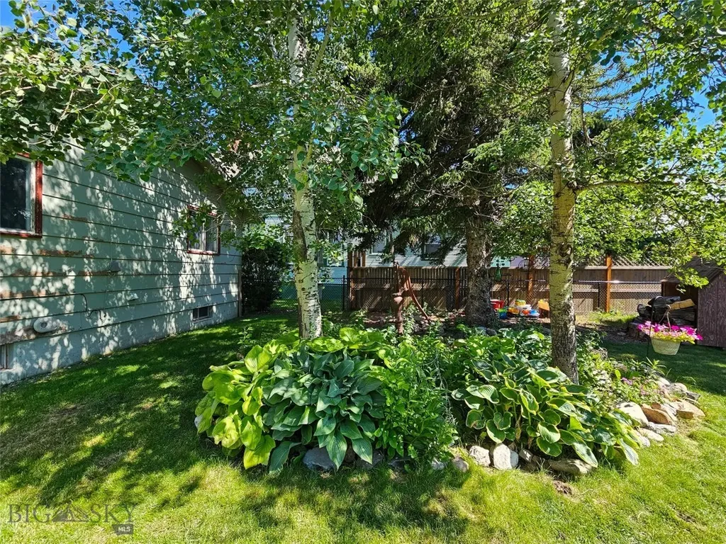 610 Mcleod Big Timber MT 59011