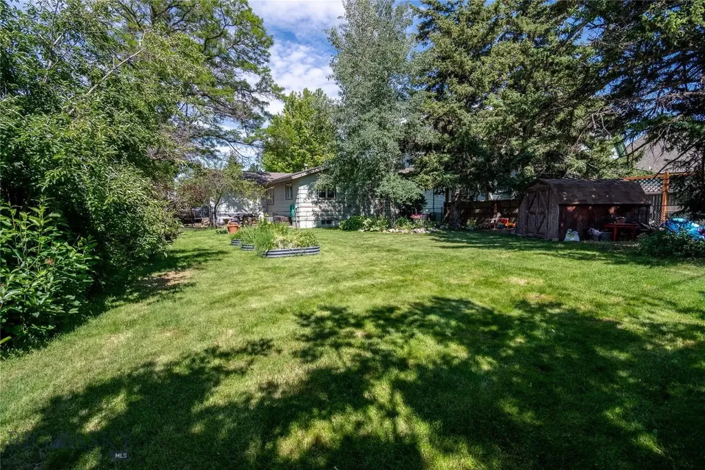 610 Mcleod Big Timber MT 59011