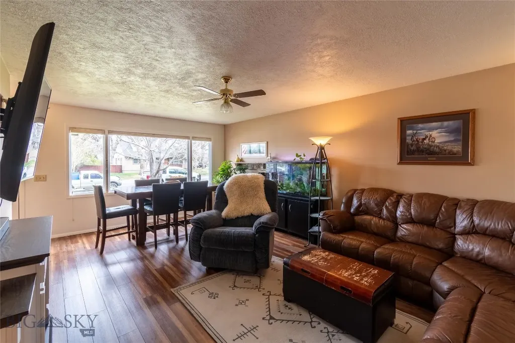 610 Mcleod Big Timber MT 59011