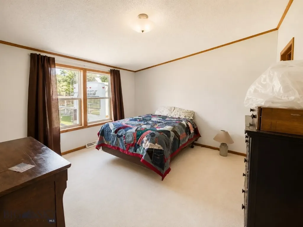 111 S I Street Livingston MT 59047