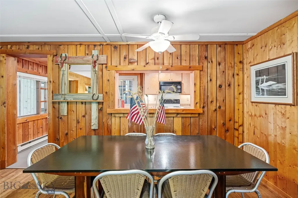 63921 Gallatin Road Gallatin Gateway MT 59730