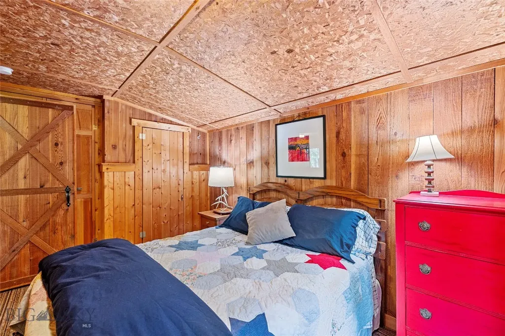 63921 Gallatin Road Gallatin Gateway MT 59730