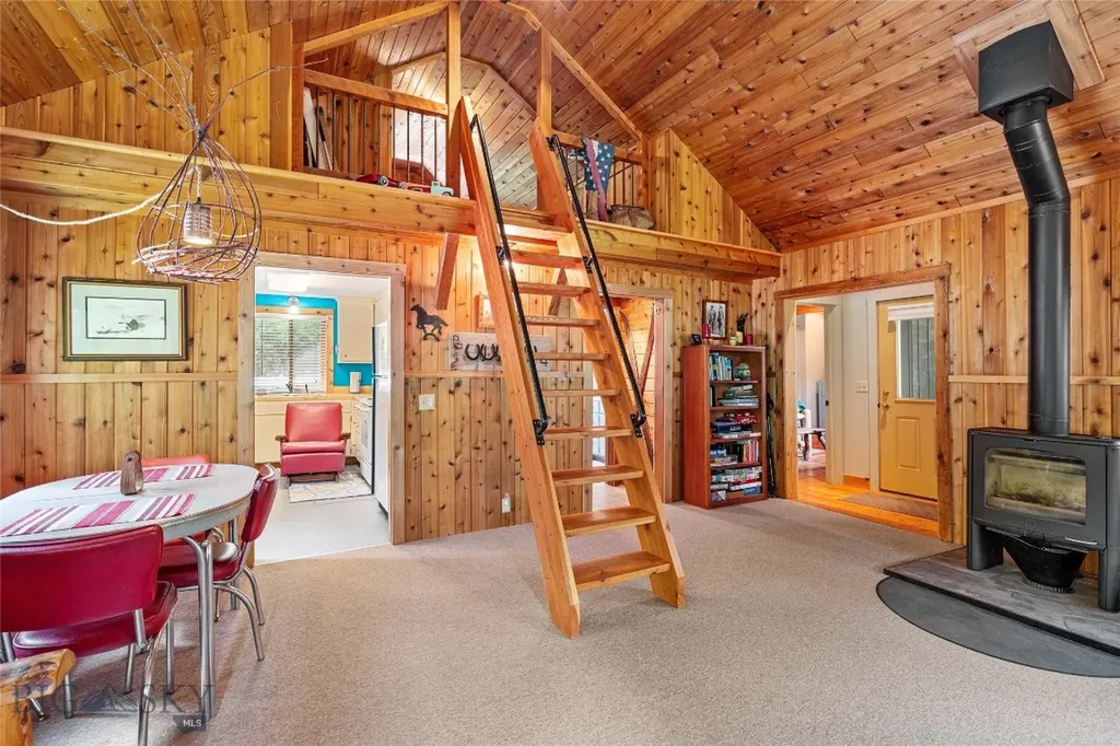 63921 Gallatin Road Gallatin Gateway MT 59730