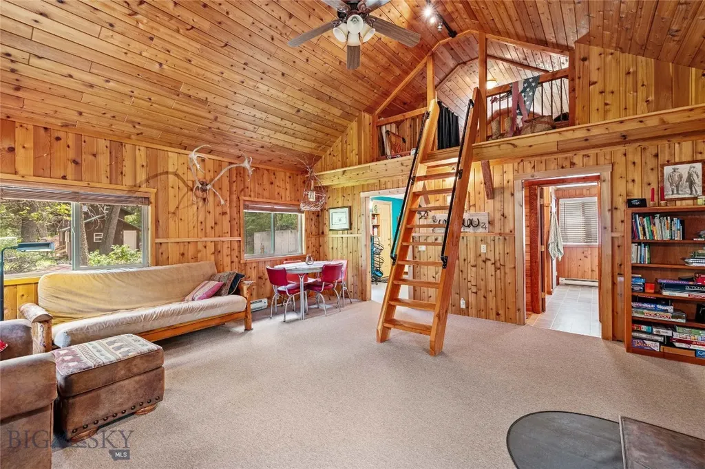 63921 Gallatin Road Gallatin Gateway MT 59730
