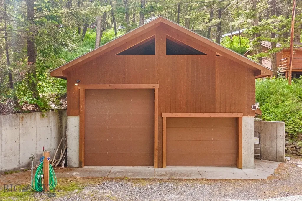 63921 Gallatin Road Gallatin Gateway MT 59730