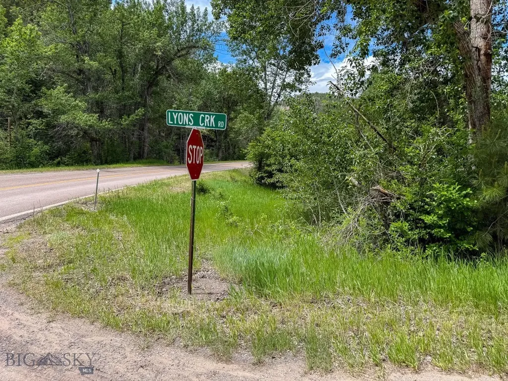 2270 Lynx Trail Drive Wolf Creek MT 59648