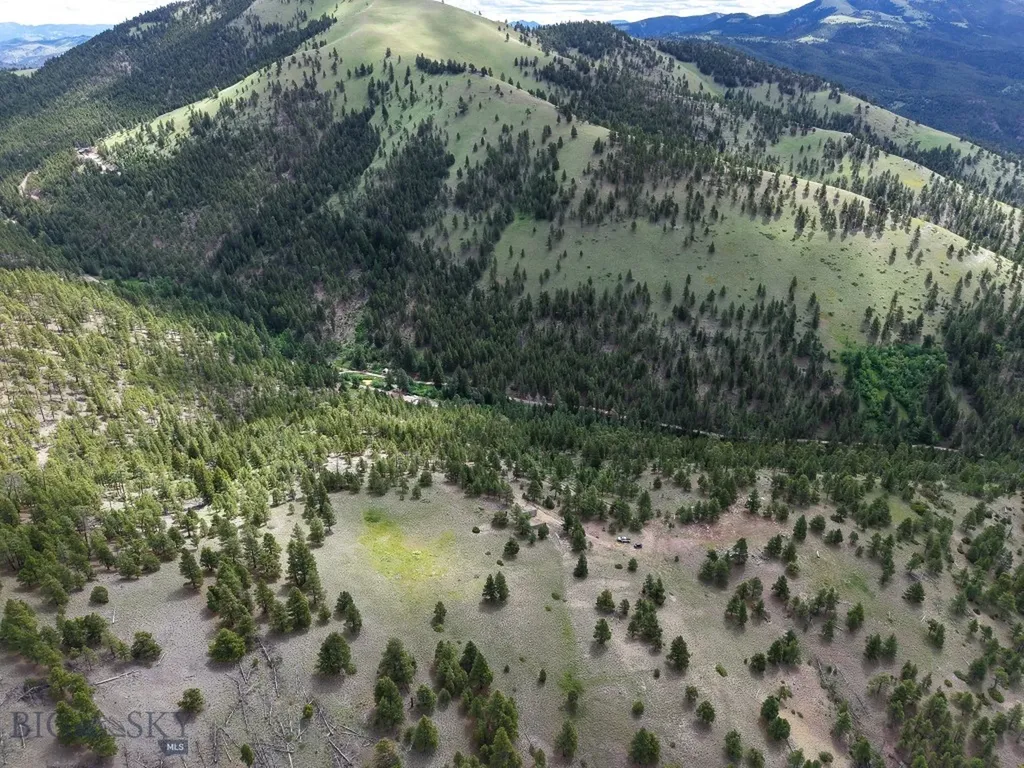 2270 Lynx Trail Drive Wolf Creek MT 59648