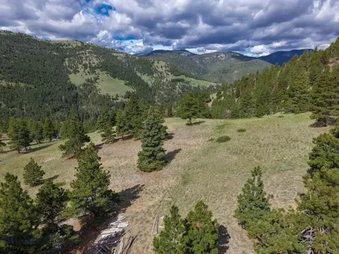 2270 Lynx Trail Drive Wolf Creek MT 59648