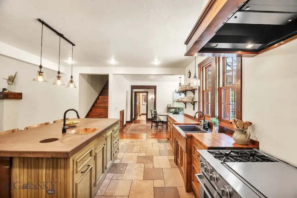 141 Old Timber Way Bozeman MT 59718