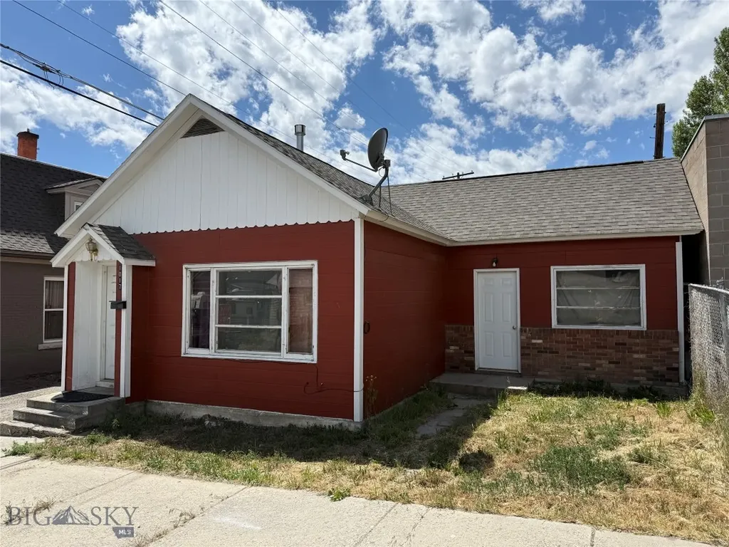 1017 Emma Street Butte MT 59701