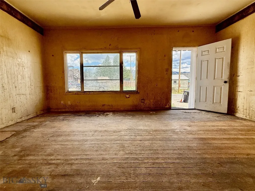1017 Emma Street Butte MT 59701