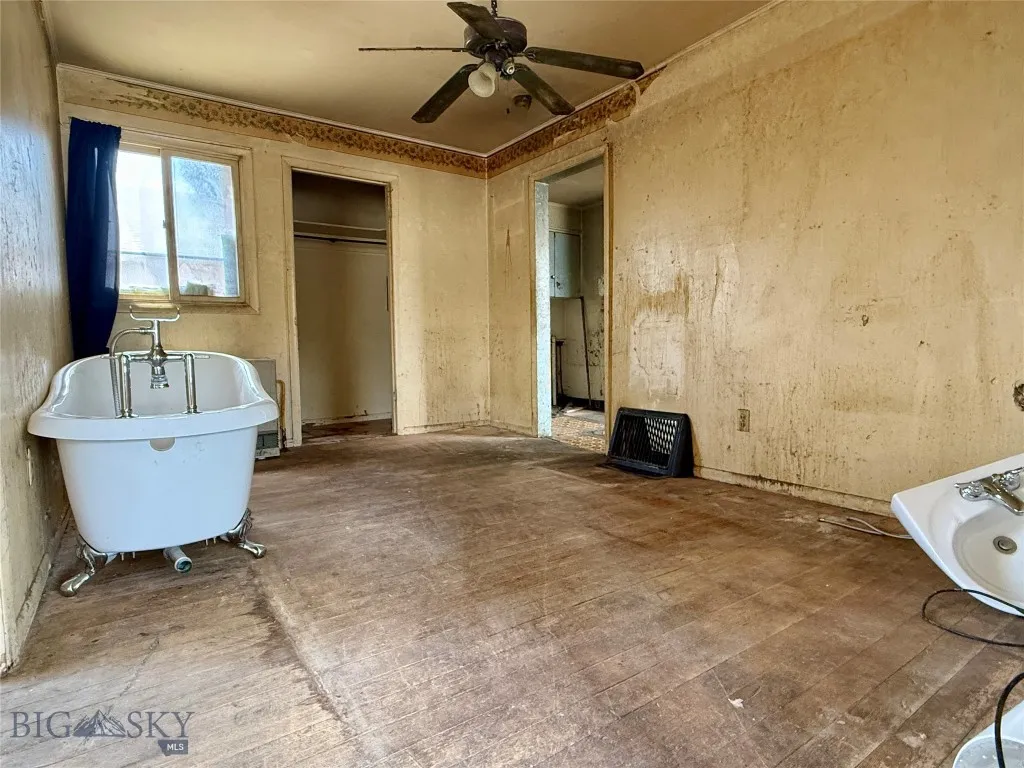 1017 Emma Street Butte MT 59701