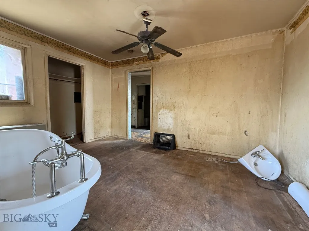 1017 Emma Street Butte MT 59701