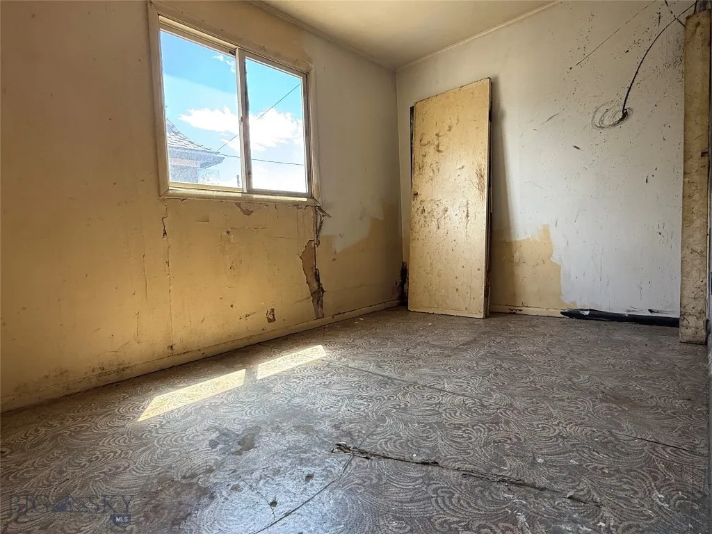 1017 Emma Street Butte MT 59701