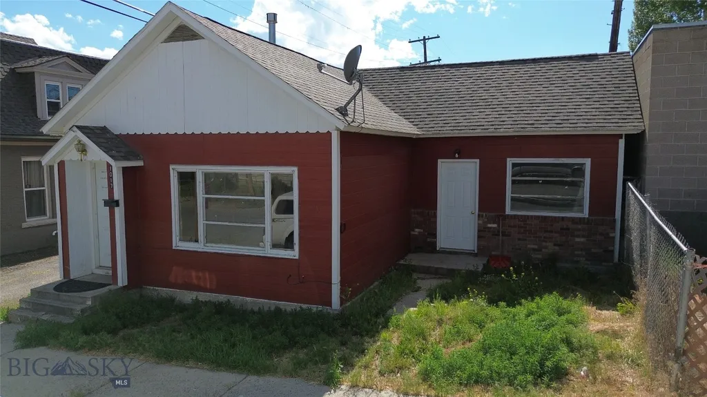 1017 Emma Street Butte MT 59701
