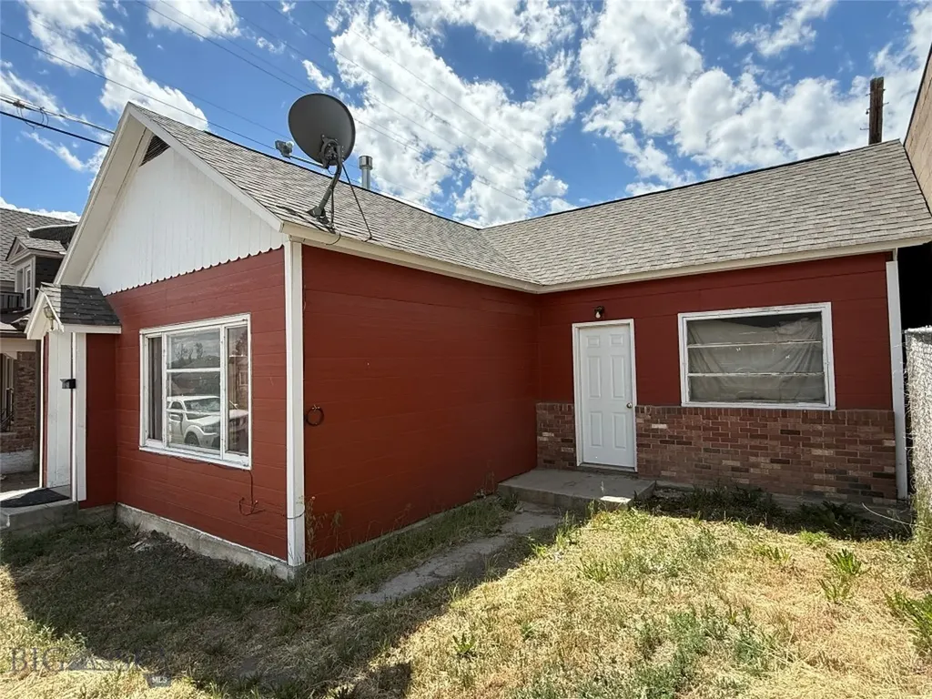 1017 Emma Street Butte MT 59701