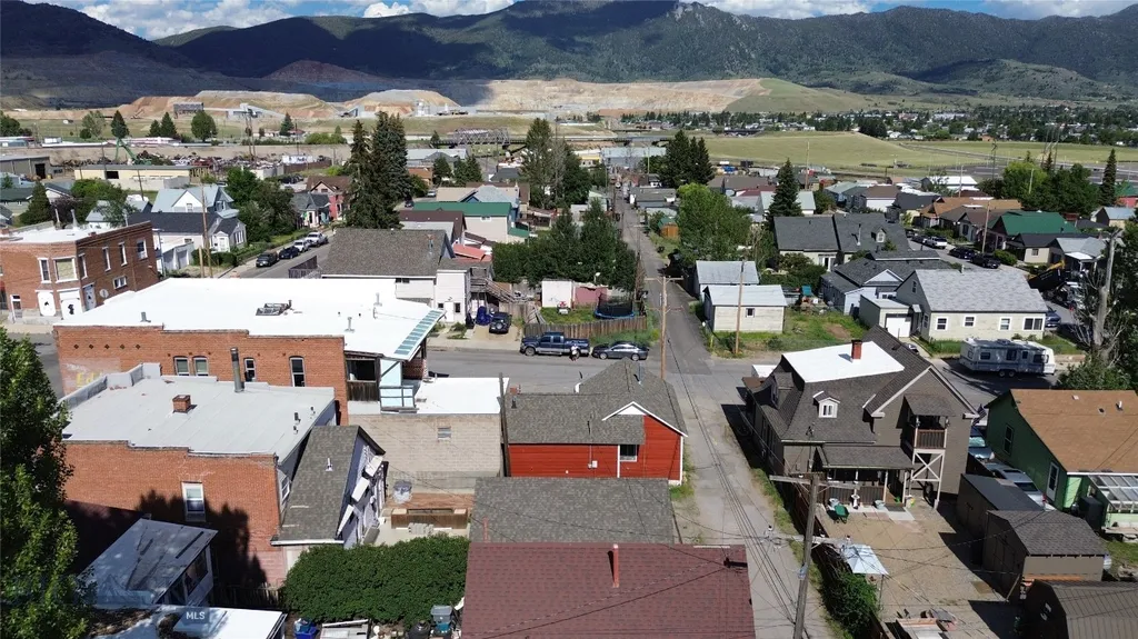 1017 Emma Street Butte MT 59701