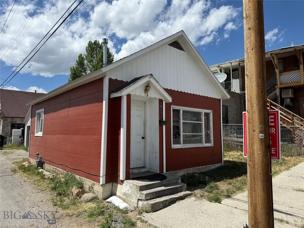 1017 Emma Street Butte MT 59701