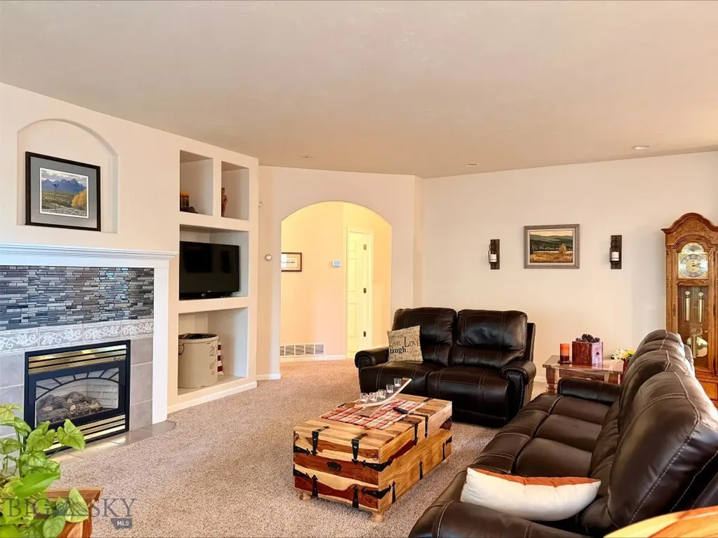 4A Jack Pine Loop Clancy MT 59634