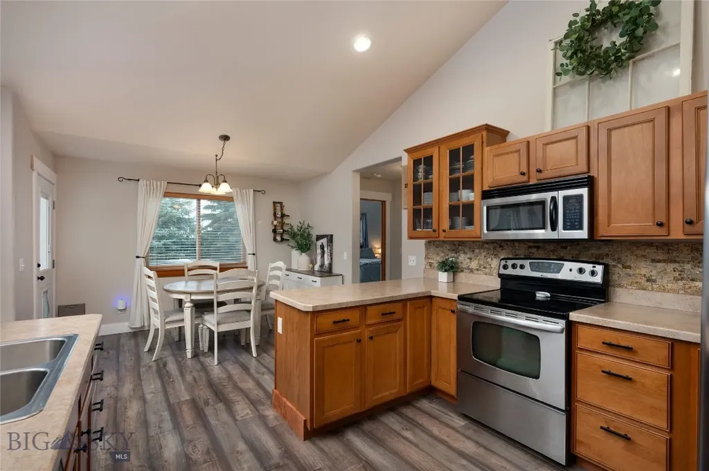 501 Red Barn Drive Belgrade MT 59714