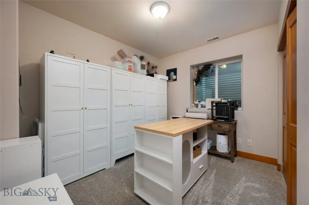 501 Red Barn Drive Belgrade MT 59714
