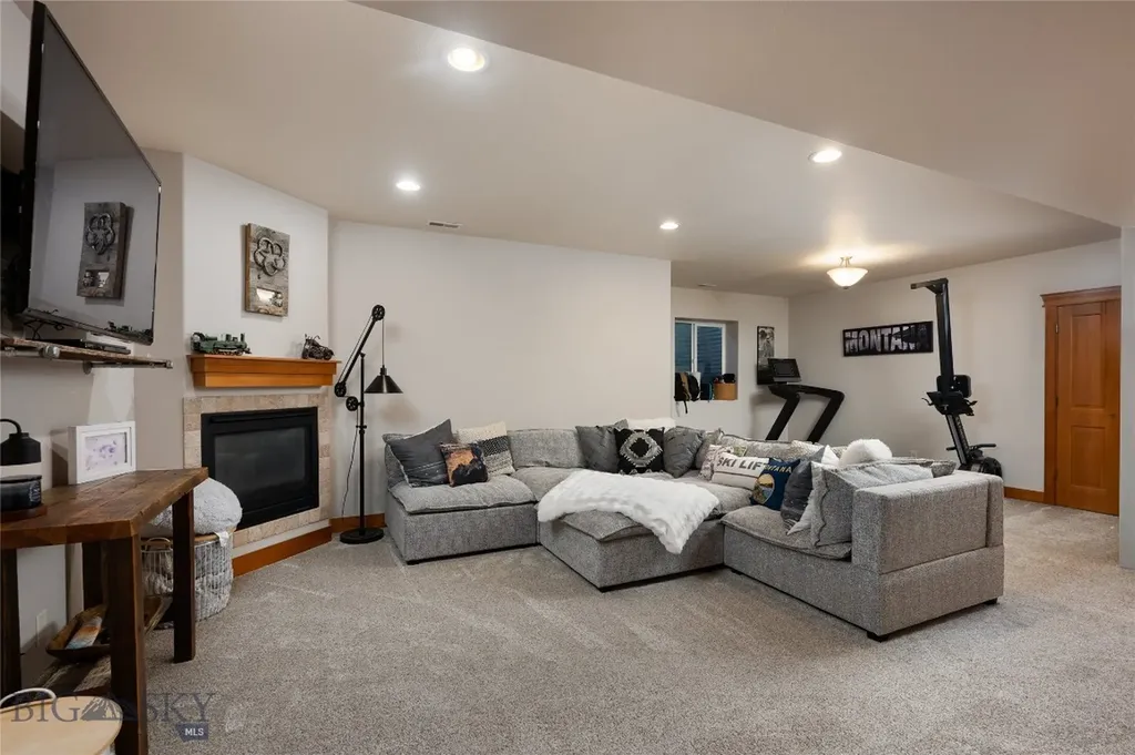 501 Red Barn Drive Belgrade MT 59714