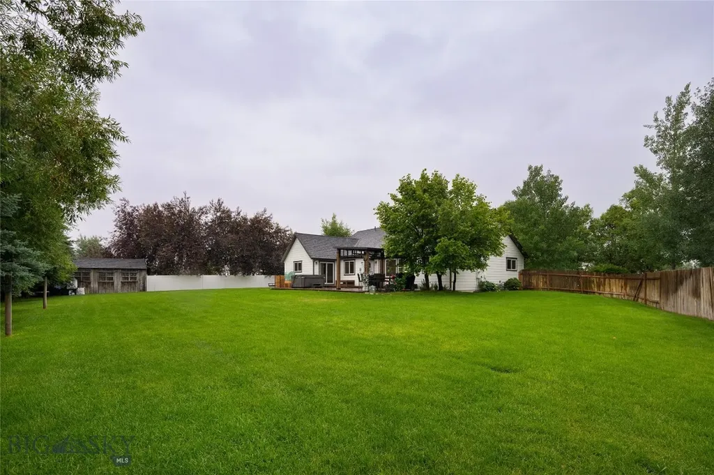 501 Red Barn Drive Belgrade MT 59714
