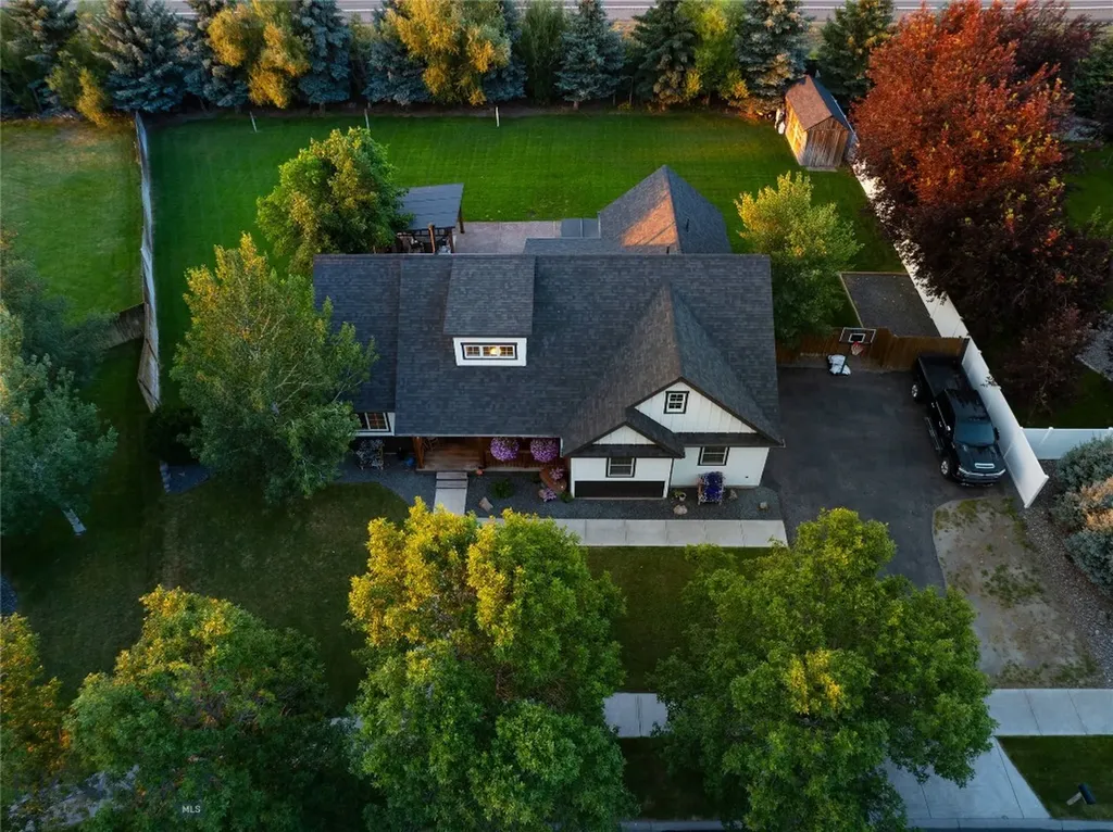 501 Red Barn Drive Belgrade MT 59714