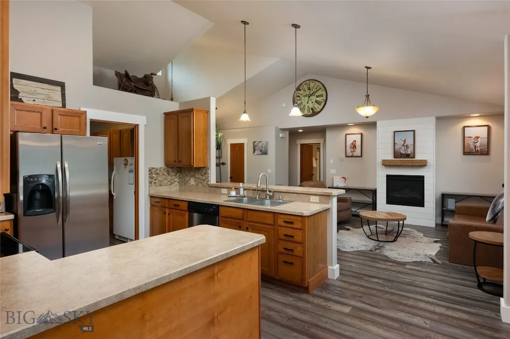 501 Red Barn Drive Belgrade MT 59714