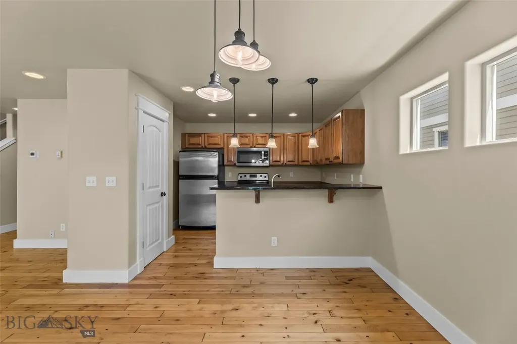 2863 N 27th Bozeman MT 59718