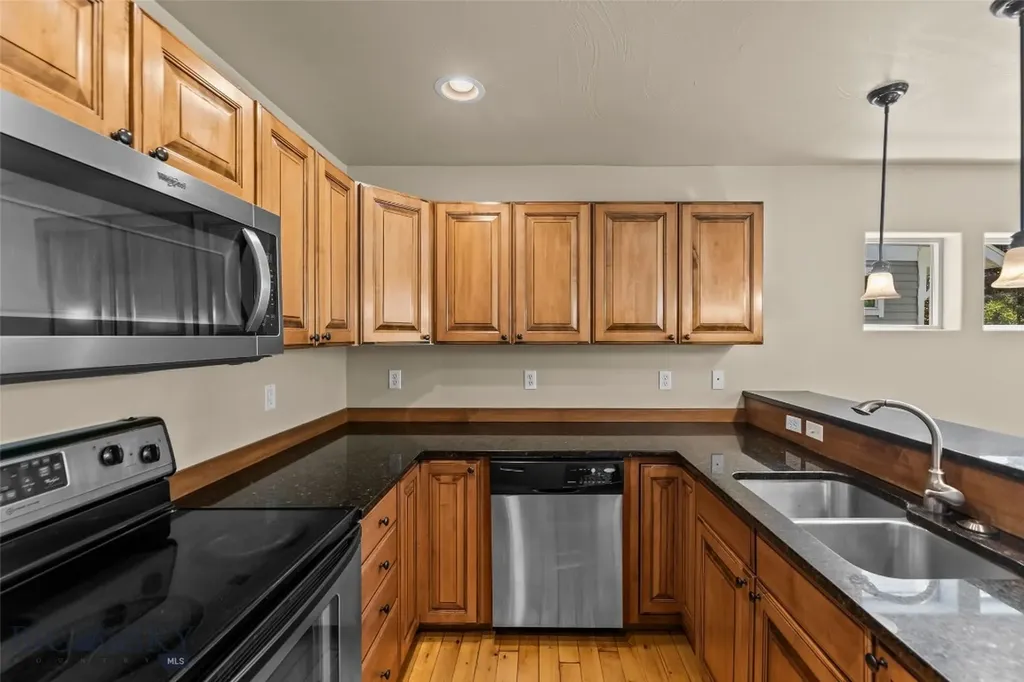 2863 N 27th Bozeman MT 59718