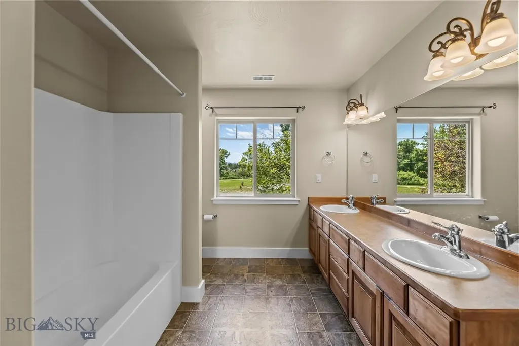 2863 N 27th Bozeman MT 59718