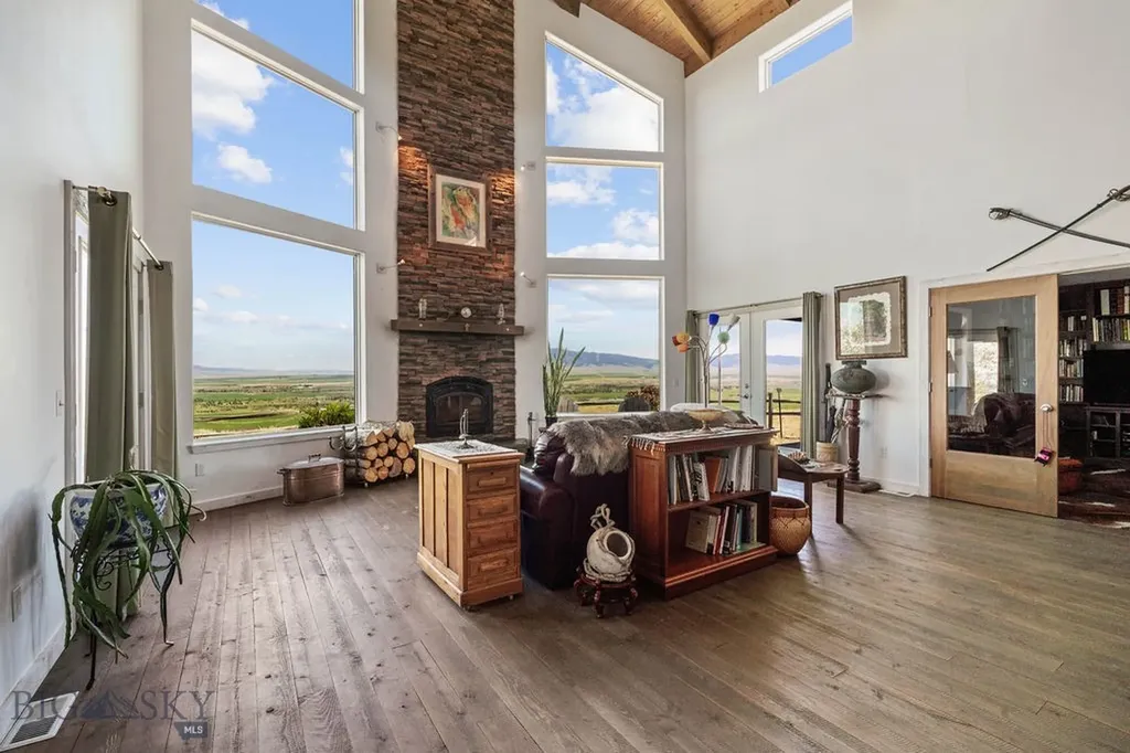 18 Cactus Ridge Road Twin Bridges MT 59754