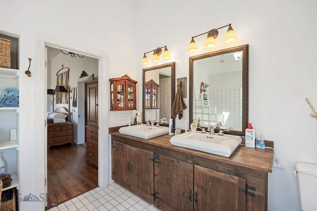18 Cactus Ridge Road Twin Bridges MT 59754