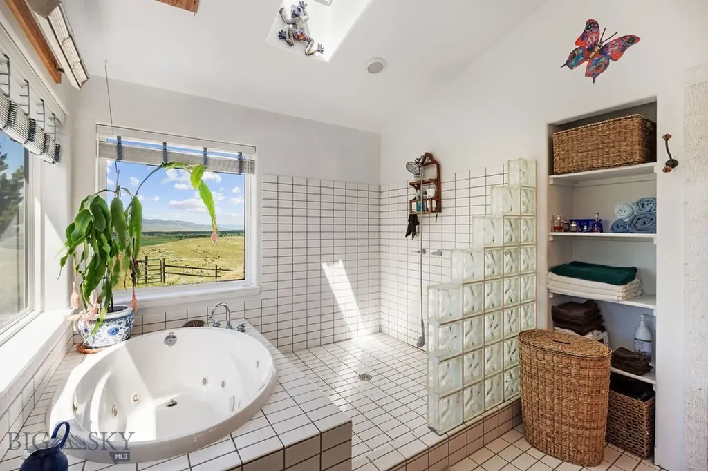 18 Cactus Ridge Road Twin Bridges MT 59754